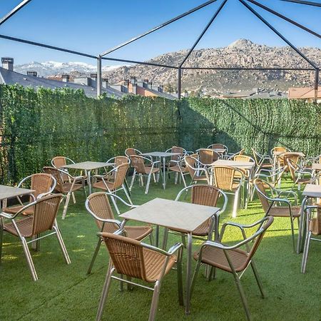 Hostel La Pedriza Manzanares El Real Luaran gambar