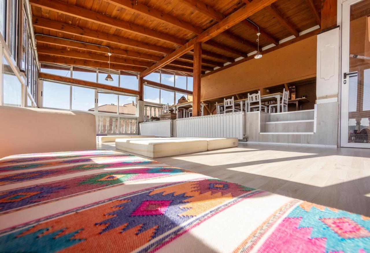 Hostel La Pedriza Manzanares El Real Luaran gambar